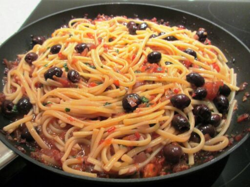 Spaghetti à la puttanesca